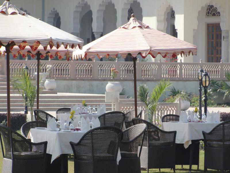 Laxmi Niwas Palace Баратпур Екстериор снимка