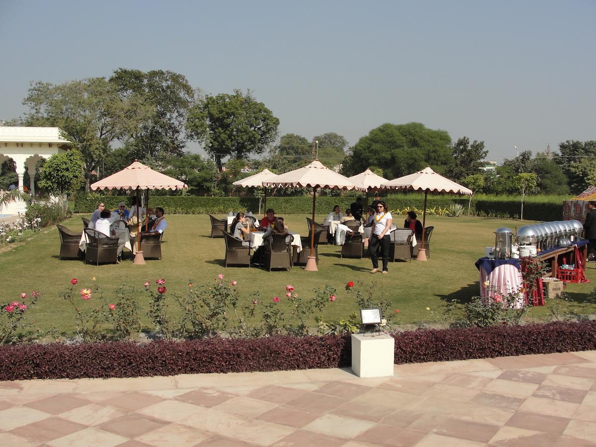 Laxmi Niwas Palace Баратпур Екстериор снимка