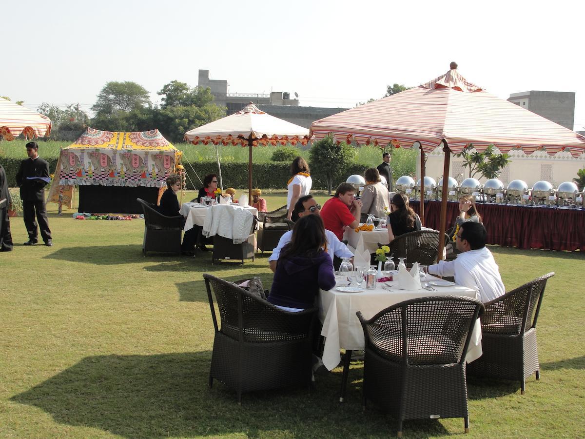 Laxmi Niwas Palace Баратпур Екстериор снимка